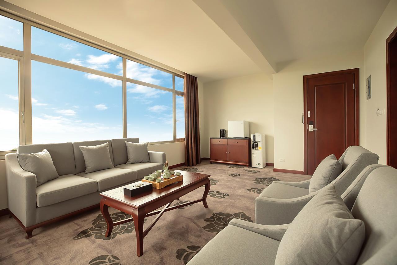 Tf Seaside Hotel Гарапан Екстериор снимка