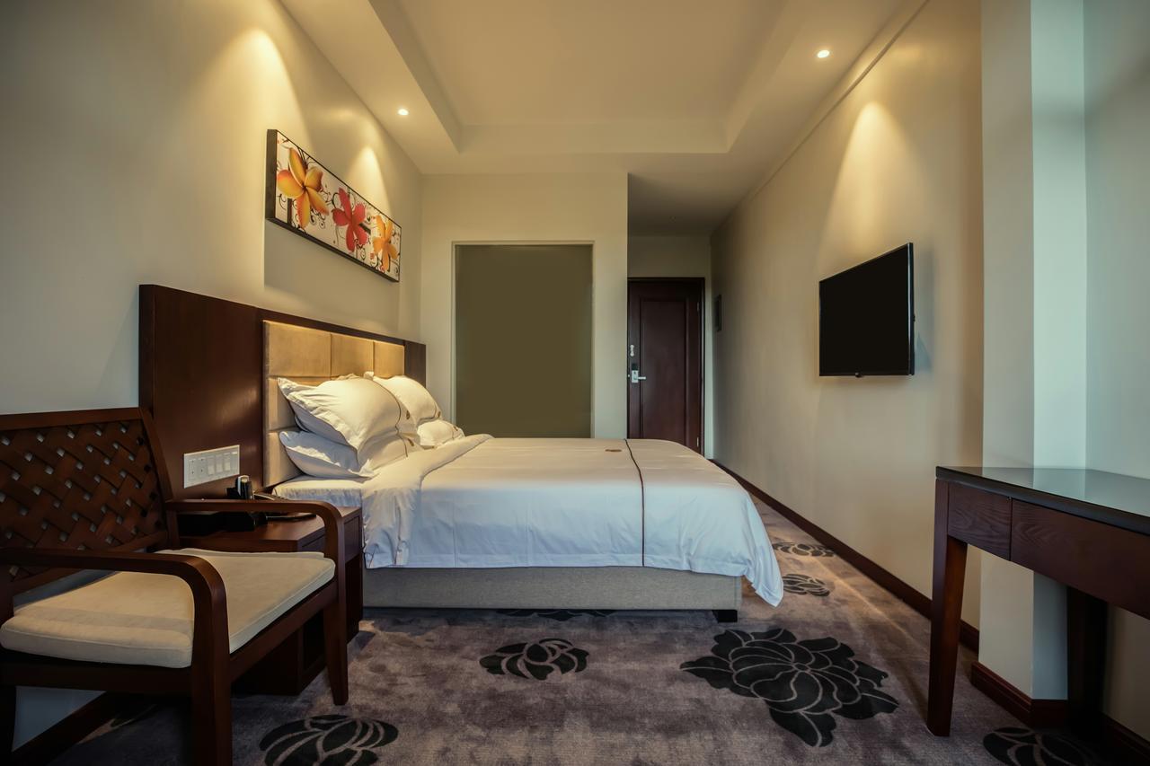 Tf Seaside Hotel Гарапан Екстериор снимка